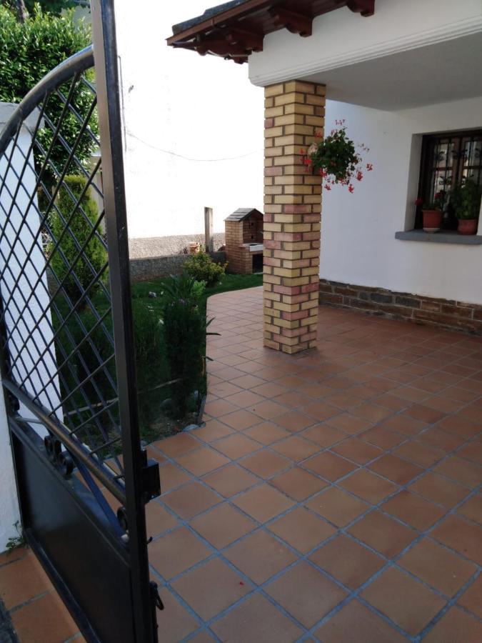 Appartamento Apartamento Rural Casa Paco Con Jacuzzi Exterior Y Barbacoa Aínsa Esterno foto